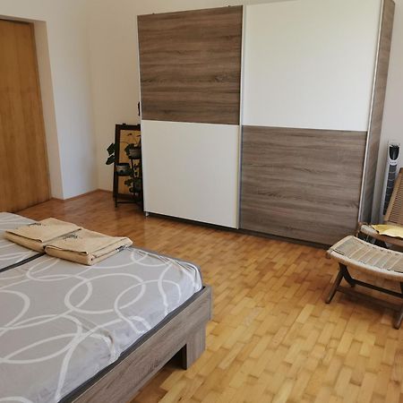 Apartment Kira - Spacious Apartment With Sea View Лижнян Екстер'єр фото